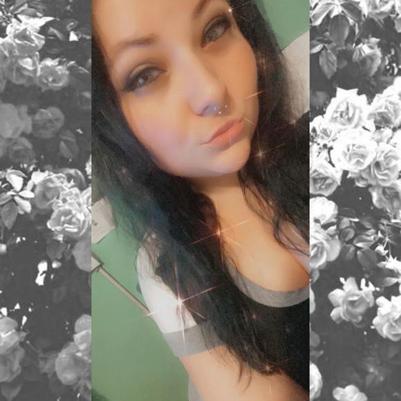 Meet the Posher Other - Meet your Posher, Alyssa